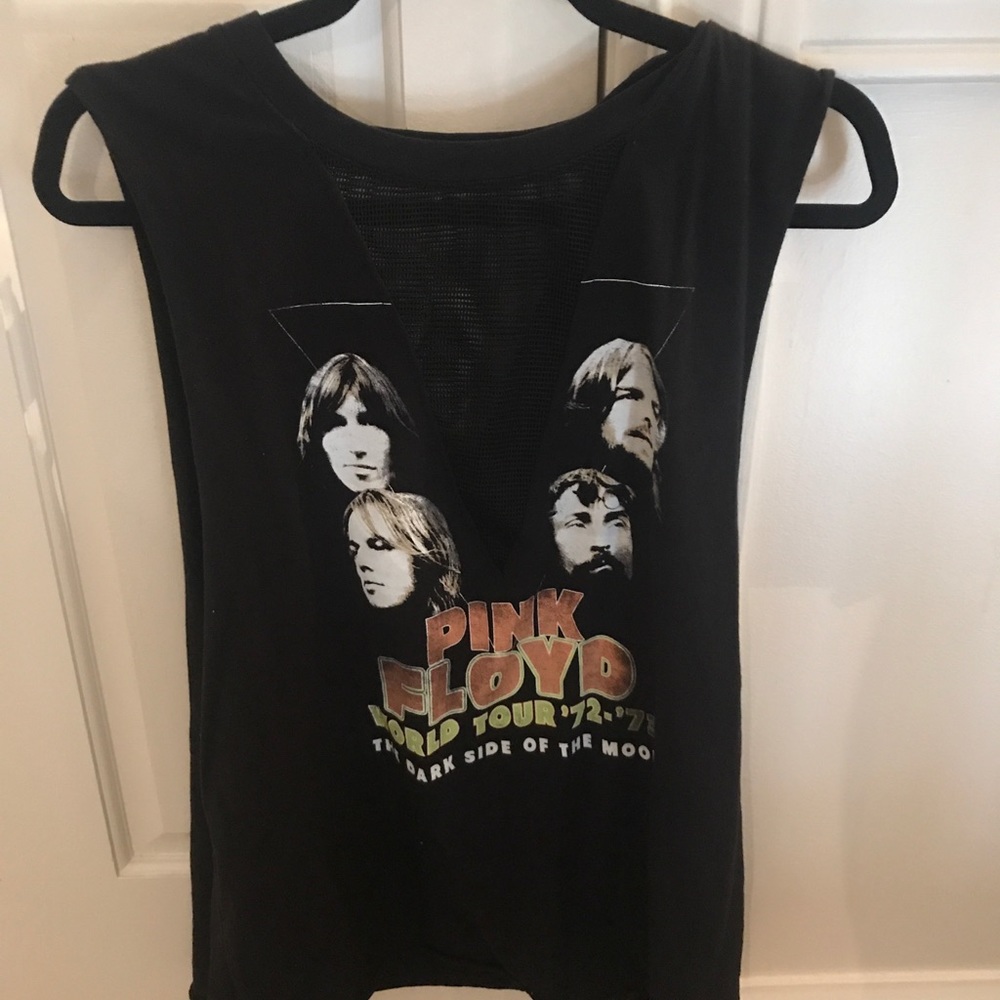 black pink floyd shirt